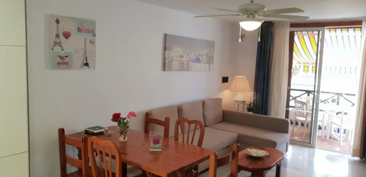 Two Bedroom Beachfront Apartment No 3 With Sea-View, Heated Pool, Close To The Sea Arona  Espanha