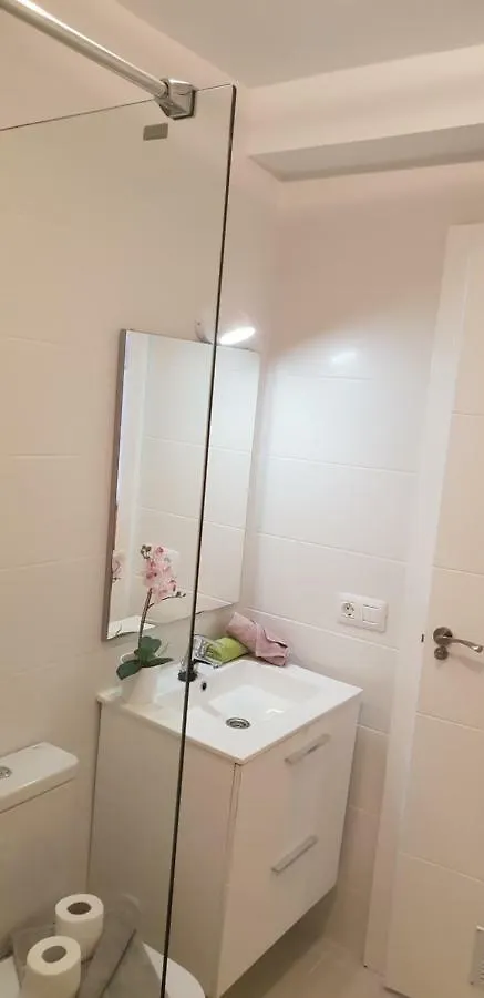 Two Bedroom Beachfront Apartment No 3 With Sea-View, Heated Pool, Close To The Sea Arona  0*, Arona (Tenerife)